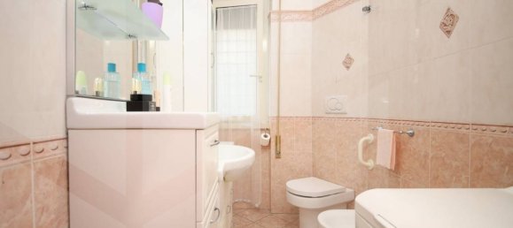 3-salle Appartement à Rome, Italy No. 23647 19