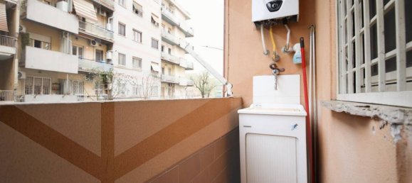 3-salle Appartement à Rome, Italy No. 23647 32