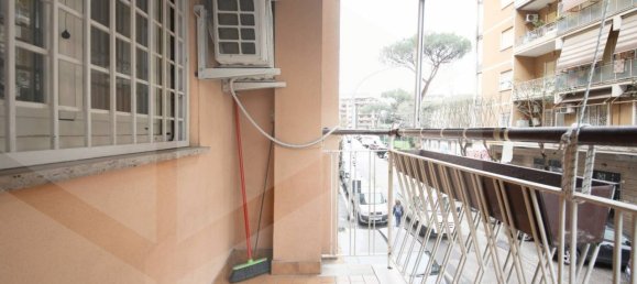 3-salle Appartement à Rome, Italy No. 23647 6