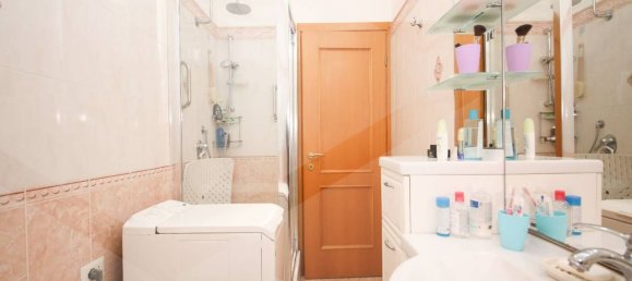 3-salle Appartement à Rome, Italy No. 23647 22