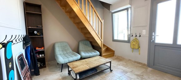 3 bedrooms House in Ain, France No. 285448 7