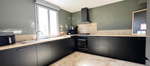 3 bedrooms House in Ain, France No. 285448 2