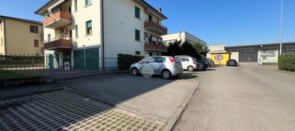 2 rooms Apartment in Reggio Emilia, Italy No. 3086 27