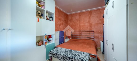 2 rooms Apartment in Reggio Emilia, Italy No. 3086 13