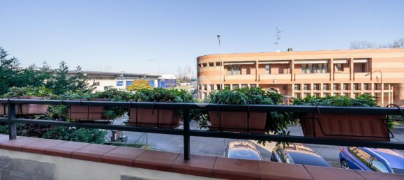 2 rooms Apartment in Reggio Emilia, Italy No. 3086 11