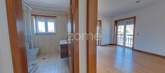 4 bedrooms Duplex in Ouca, Portugal No. 93915 2