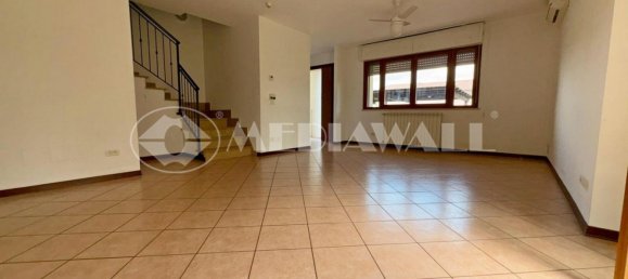 3 chambres Maison à Pordenone, Italy No. 293607 37