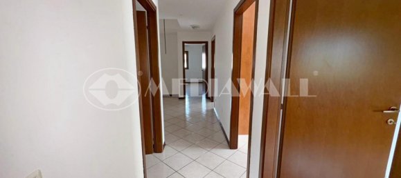 3 chambres Maison à Pordenone, Italy No. 293607 42