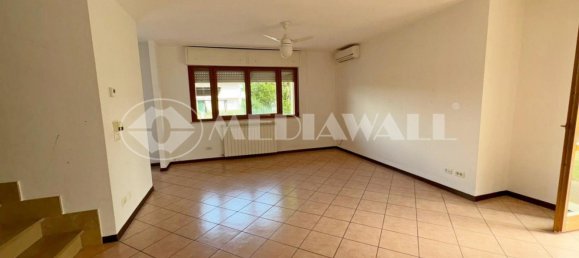 3 chambres Maison à Pordenone, Italy No. 293607 34