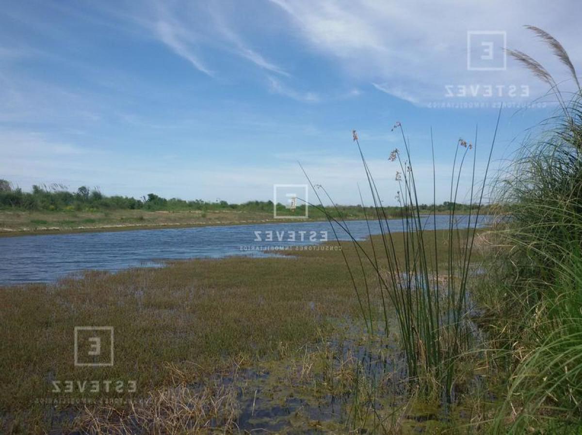  Land in Escobar, Argentina No. 38921