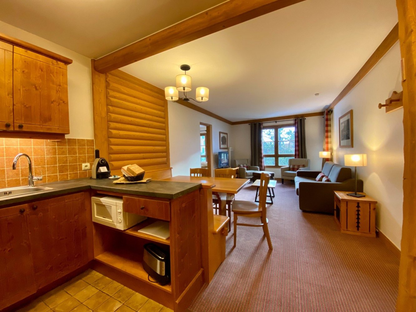 2 bedrooms Apartment in Bourg-Saint-Maurice, France No. 496