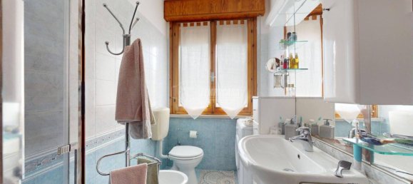 Квартира с 2 спальнями в Червия, Италия № 218804 21