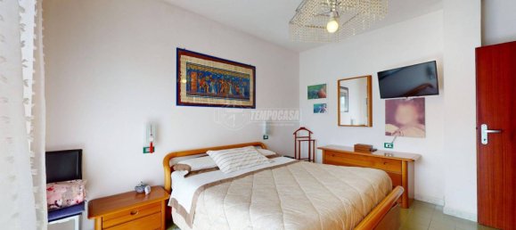 Квартира с 2 спальнями в Червия, Италия № 218804 19