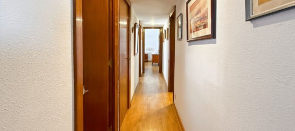 4 bedrooms Apartment in Barcelona, Spain No. 171517 11