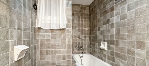 4 bedrooms Apartment in Barcelona, Spain No. 171517 23