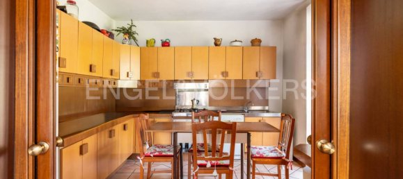 3 bedrooms Villa in Sesto Calende, Italy No. 132712 5