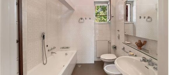 6 bedrooms Villa in Sulbiate, Italy No. 298565 30