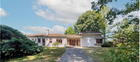 6 bedrooms Villa in Sulbiate, Italy No. 298565 15