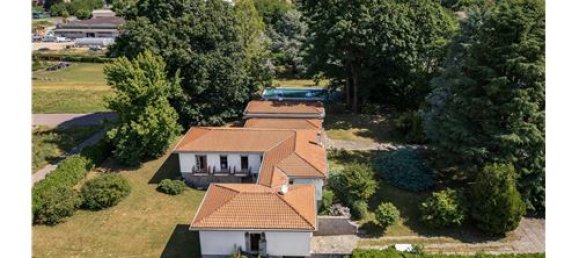 6 bedrooms Villa in Sulbiate, Italy No. 298565 7