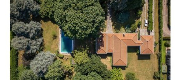 6 bedrooms Villa in Sulbiate, Italy No. 298565 2