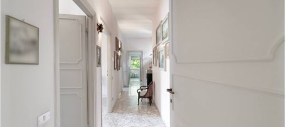 6 bedrooms Villa in Sulbiate, Italy No. 298565 39