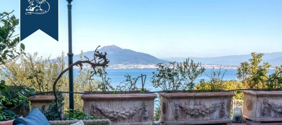 4 bedrooms Villa in Vico Equense, Italy No. 326941 6