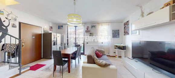 2 bedrooms Duplex in Solbiate con Cagno, Italy No. 268232 6