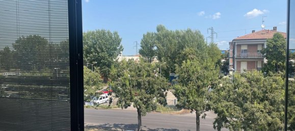 Büro in Reggio Emilia, Italy 115m², Nr. 254247 13