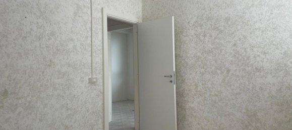 Büro in Reggio Emilia, Italy 115m², Nr. 254247 14