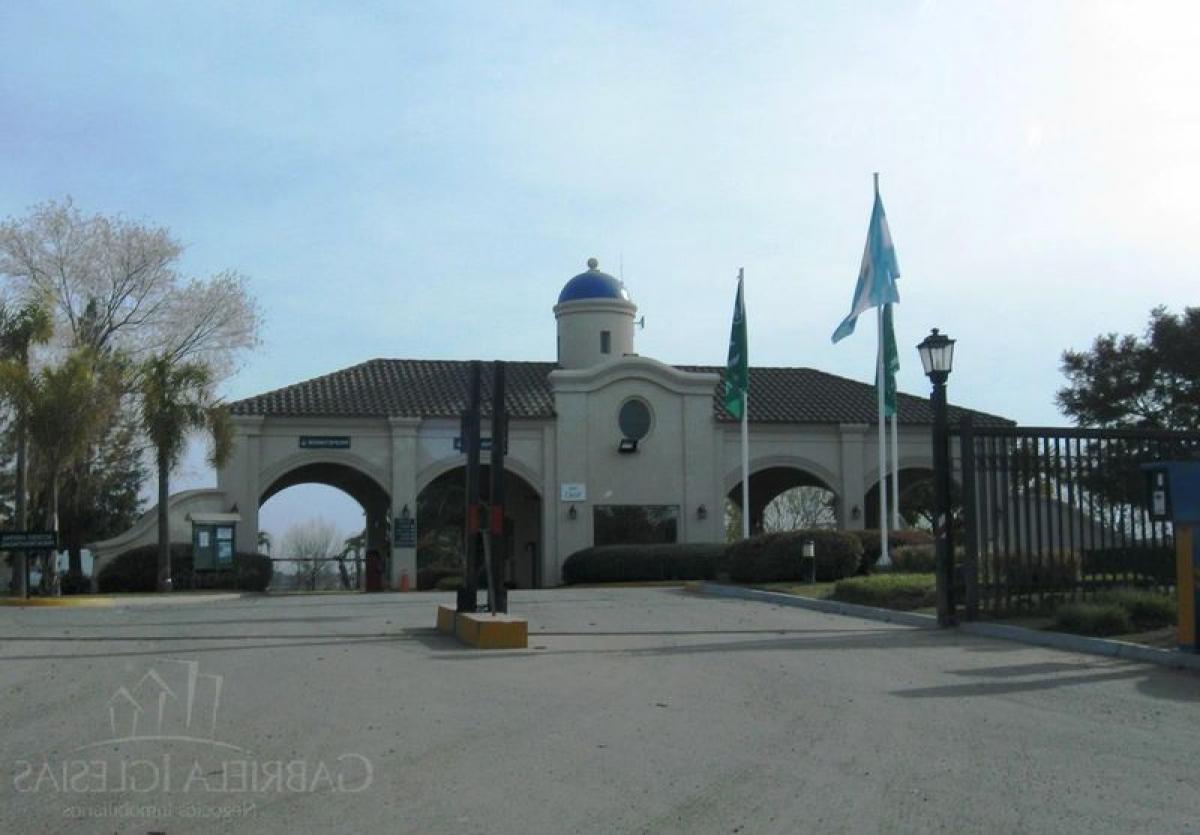  Land in Tigre, Argentina No. 121036