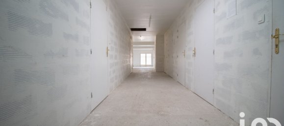 371m² Parking in Paulhan, France No. 329417 3