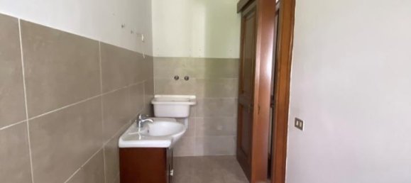 Дом с 3 комнатами в Лечче, Италия № 150832 15