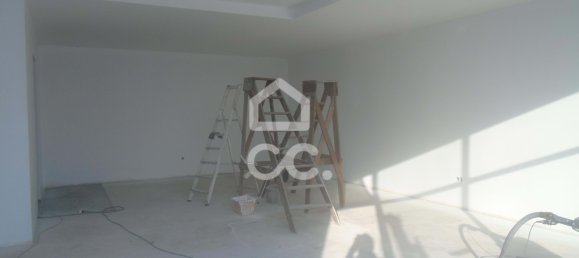 1 bedroom Commercial property in Vila Nova de Famalicao, Portugal No. 32085 2