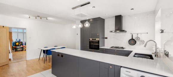 Casa T3 em Sutton, United Kingdom N.º 1069 13