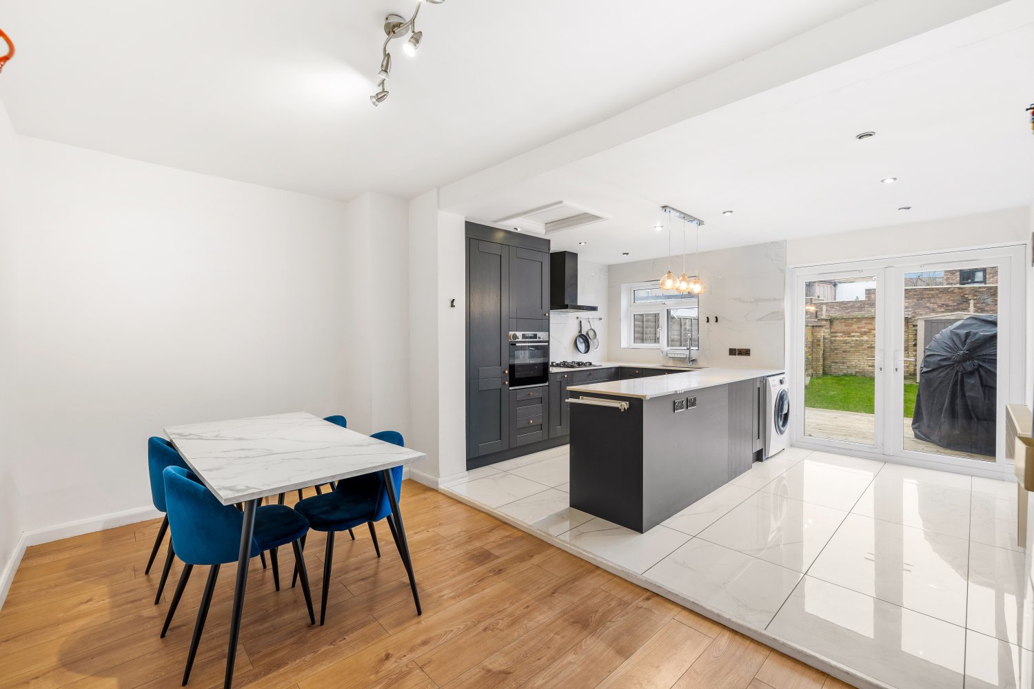 Casa T3 em Sutton, United Kingdom N.º 1069