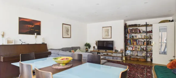 3 bedrooms Apartment in Paris, France No. 318982 2