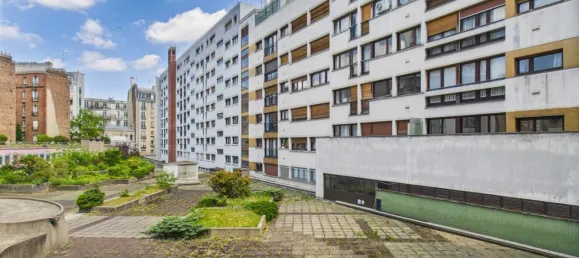 3 bedrooms Apartment in Paris, France No. 318982 8