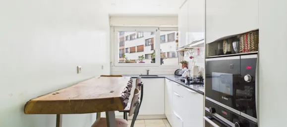 3 bedrooms Apartment in Paris, France No. 318982 3