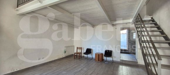 2 bedrooms House in Boscotrecase, Italy No. 340044 9