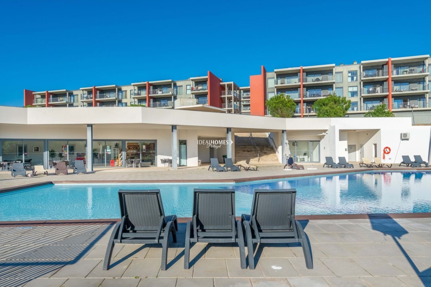 3 chambres Appartement à Mexilhoeira Grande, Portugal No. 153646