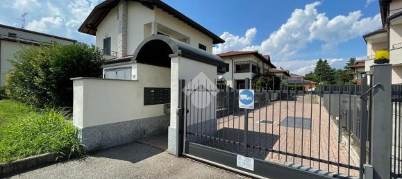 2 bedrooms Apartment in Dairago, Italy No. 324788 4