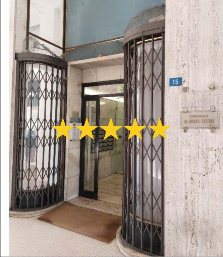 6 rooms Apartment in Schio, Italy No. 206556