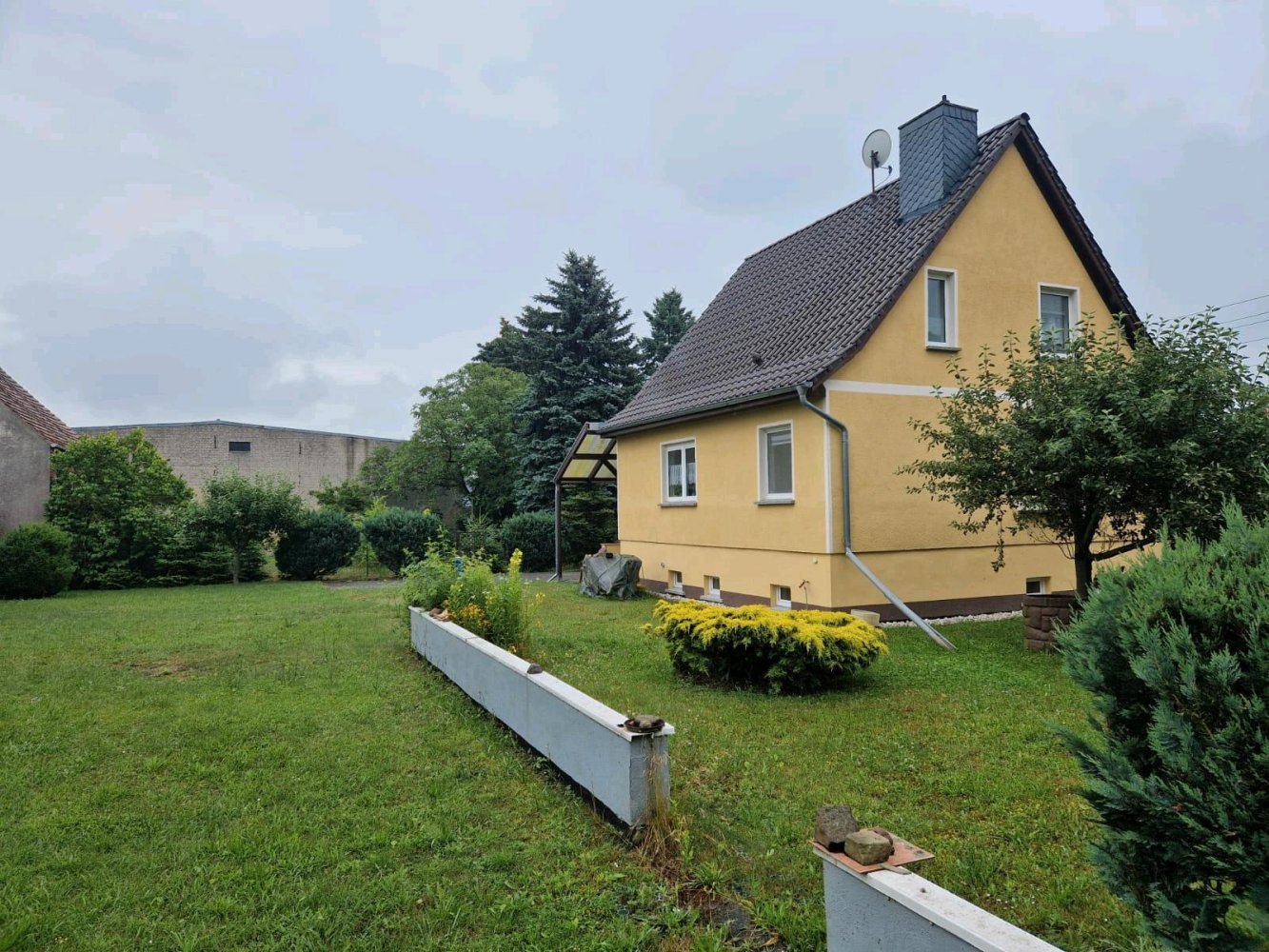 3 bedrooms Townhouse in Stendal, Germany No. 287770