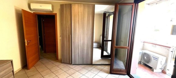 2 rooms Apartment in Campi Bisenzio, Italy No. 262020 11