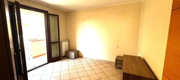 2 rooms Apartment in Campi Bisenzio, Italy No. 262020 12