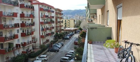 5 rooms Apartment in Palermo, Italy No. 292541 5
