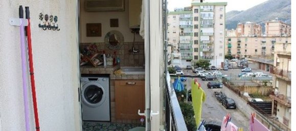5 rooms Apartment in Palermo, Italy No. 292541 3