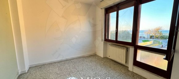 4 rooms Apartment in Pisa, Italy No. 114035 3
