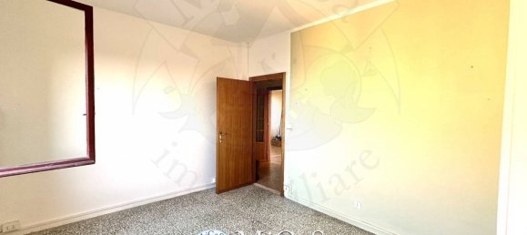 4 rooms Apartment in Pisa, Italy No. 114035 14