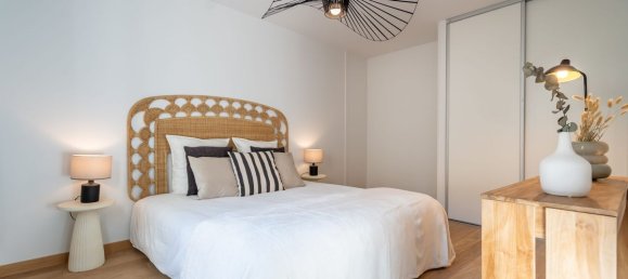 2 bedrooms House in Manche, France No. 357501 3